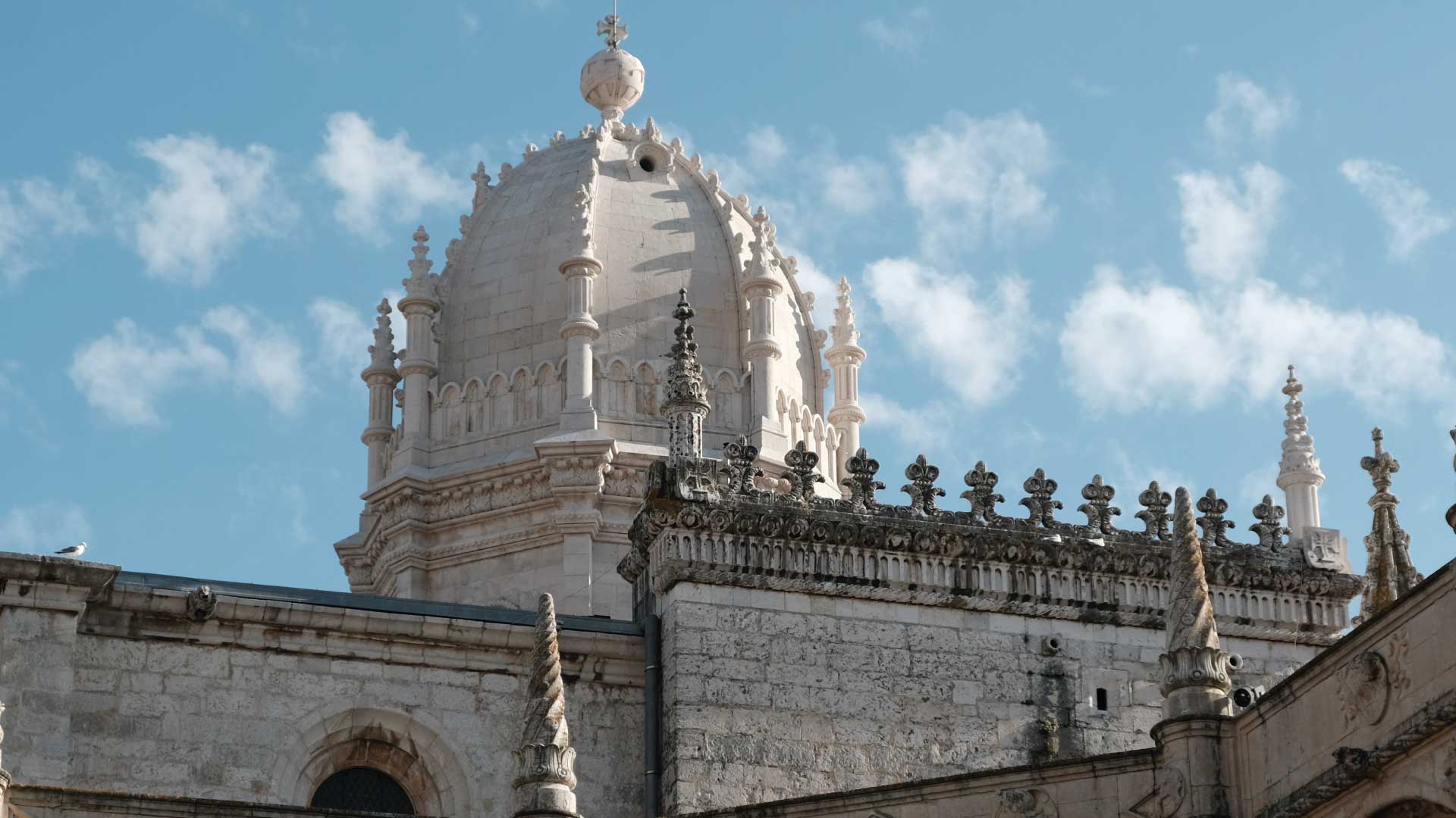 Coral em Portugal e no Brasil assessorada pela Caiado Guerreiro ...